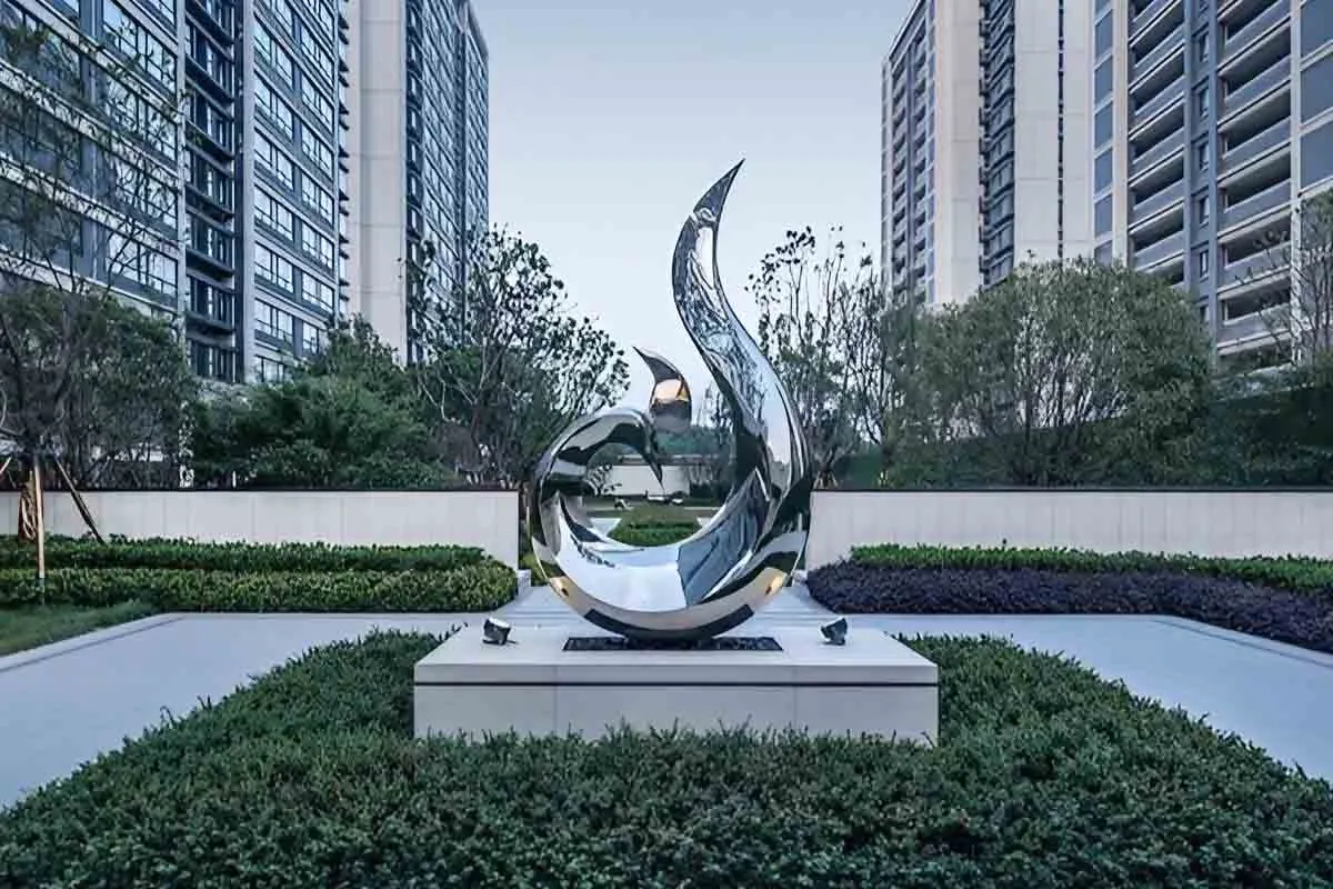 Custom Metal Sculptures vs. Its Alternatives - Why It Is Better In Every Aspect